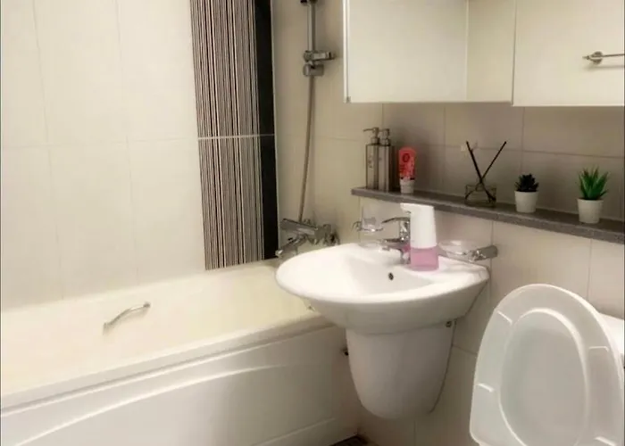 아파트 Despacito Oasis - 2 Private Bathroom Max 6 Beds *